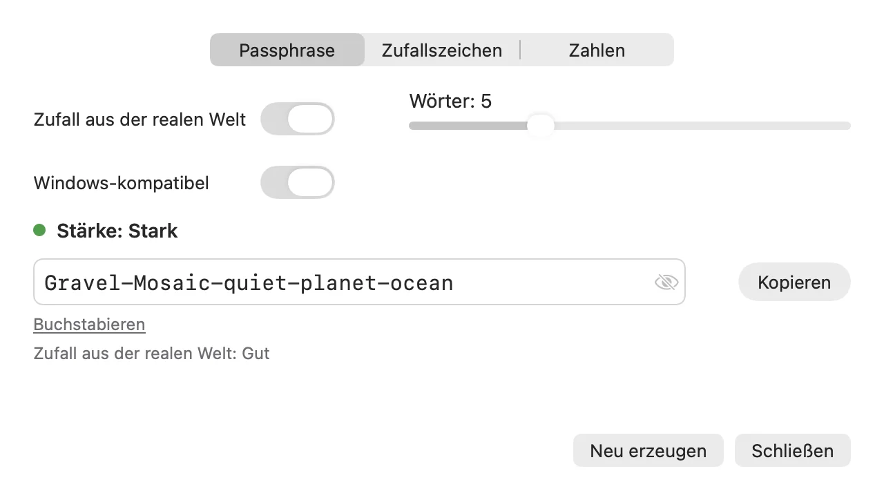 Passwortgenerator mit einer erzeugten Passphrase, Stärkeanzeige, Wörter-Regler und Kopieren-Schaltfläche.